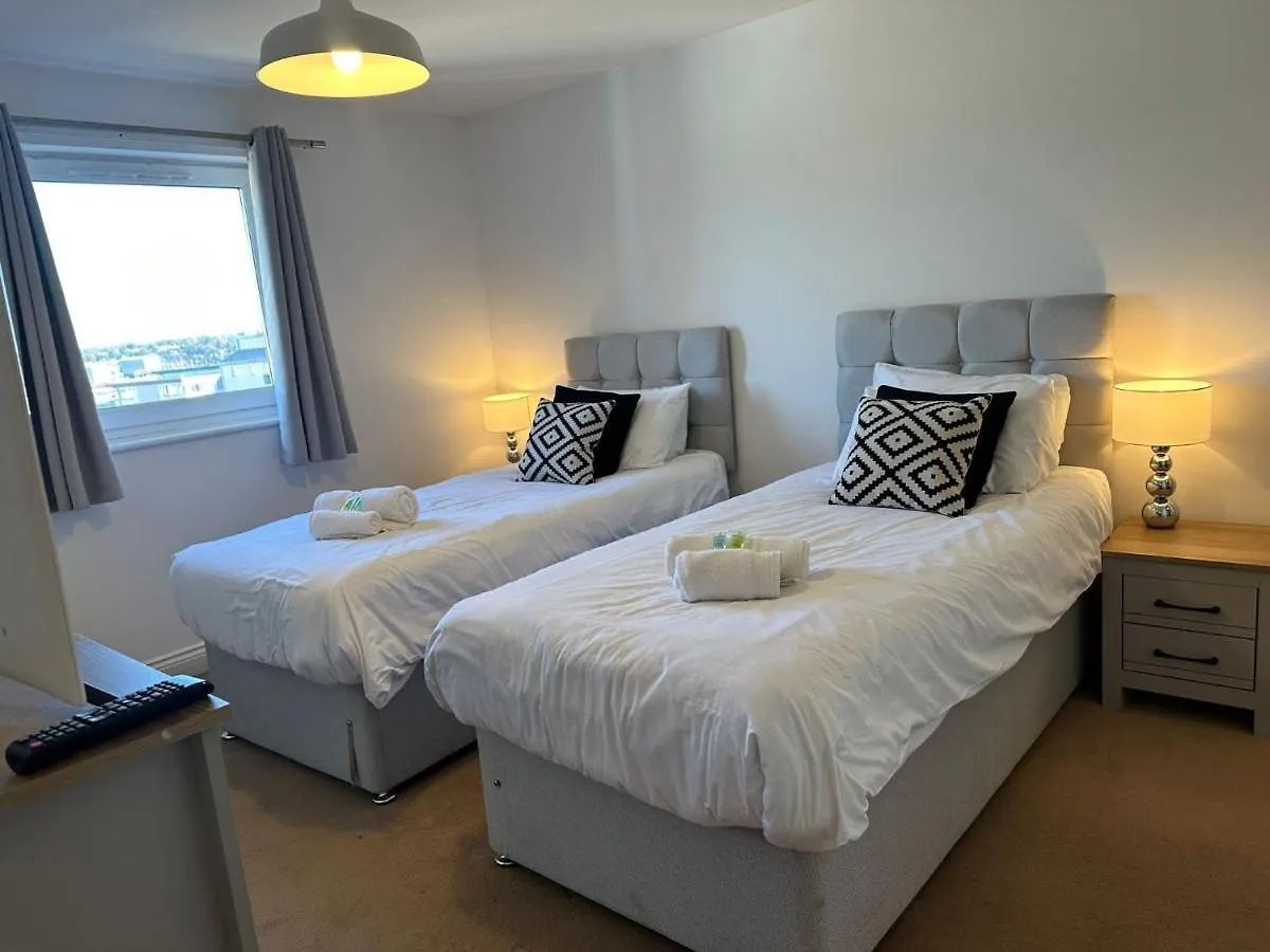 Apartment Best Price! - Huge 3 Bed 2 Bath City Centre Newly Refurbished Apartment, Up To 7 Guests - Free Secure Parking - Smart Tv - Singles Or King Size Beds Southampton