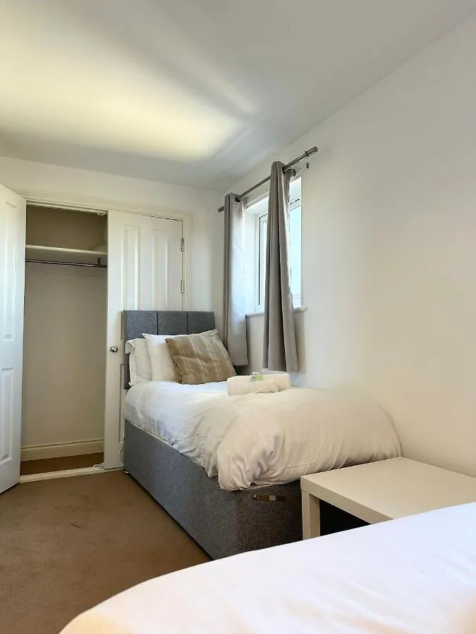 Apartment Best Price! - Huge 3 Bed 2 Bath City Centre Newly Refurbished Apartment, Up To 7 Guests - Free Secure Parking - Smart Tv - Singles Or King Size Beds Southampton United Kingdom